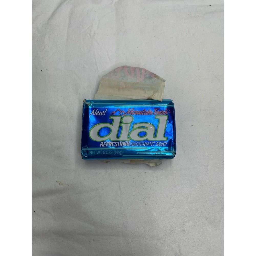 bar of Dial Mountain Fresh Refreshing Deodorant Soap.